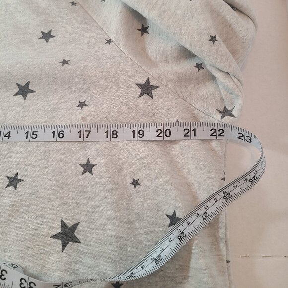 Pink Rose Gray Star Print Pullover Sweatshirt - Size M - Picture 13 of 13